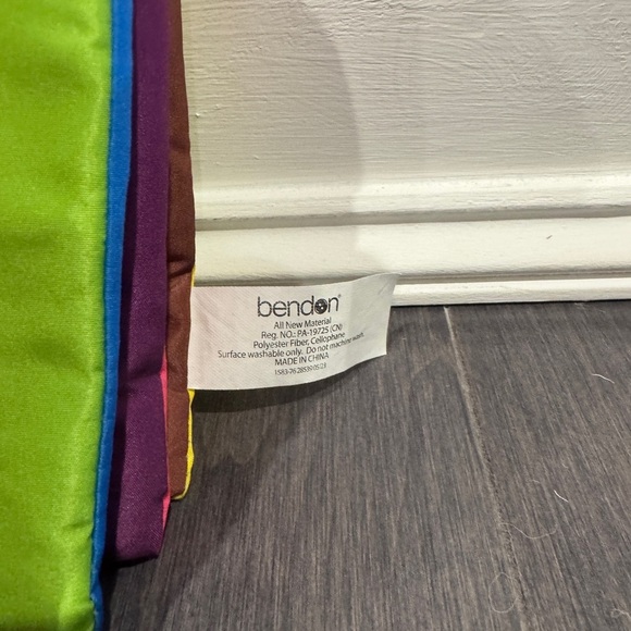 NWOT Bendon Colors Soft Book for Baby/Toddler - Picture 2 of 8